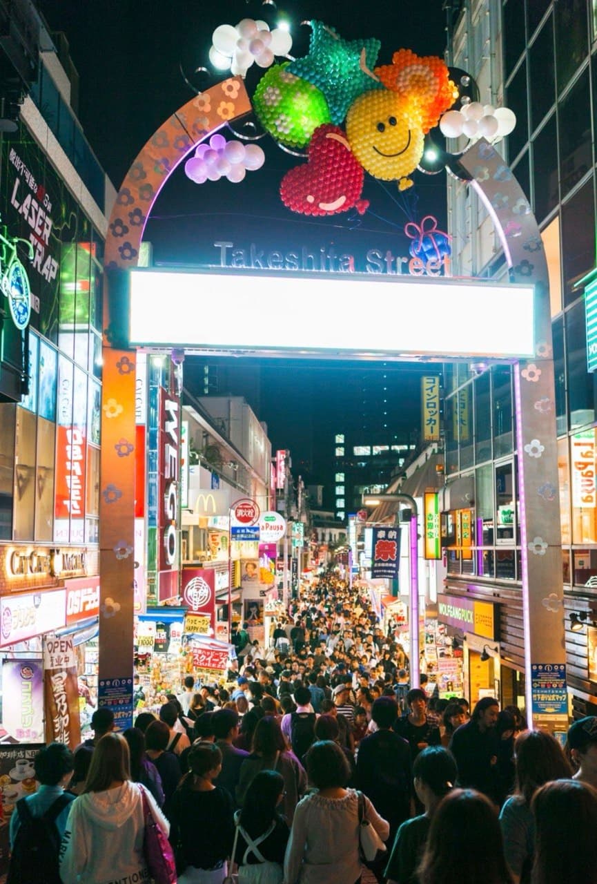 Tokyo After Sunset: Neon, Panoramas, and the Rhythm of the Metropolis